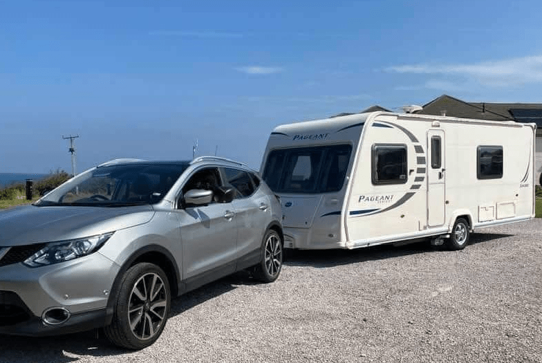 CHOOSING A TOW BAR FOR TOWING A CARAVAN.