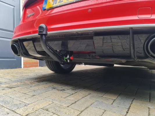 Audi RS6 with detachable tow bar.